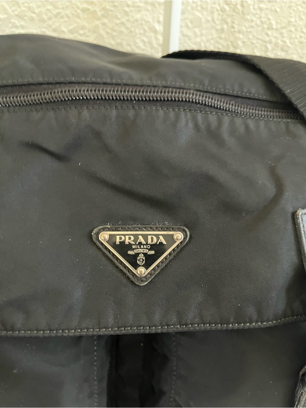 Prada black nylon messenger bag - Picture 2 of 12